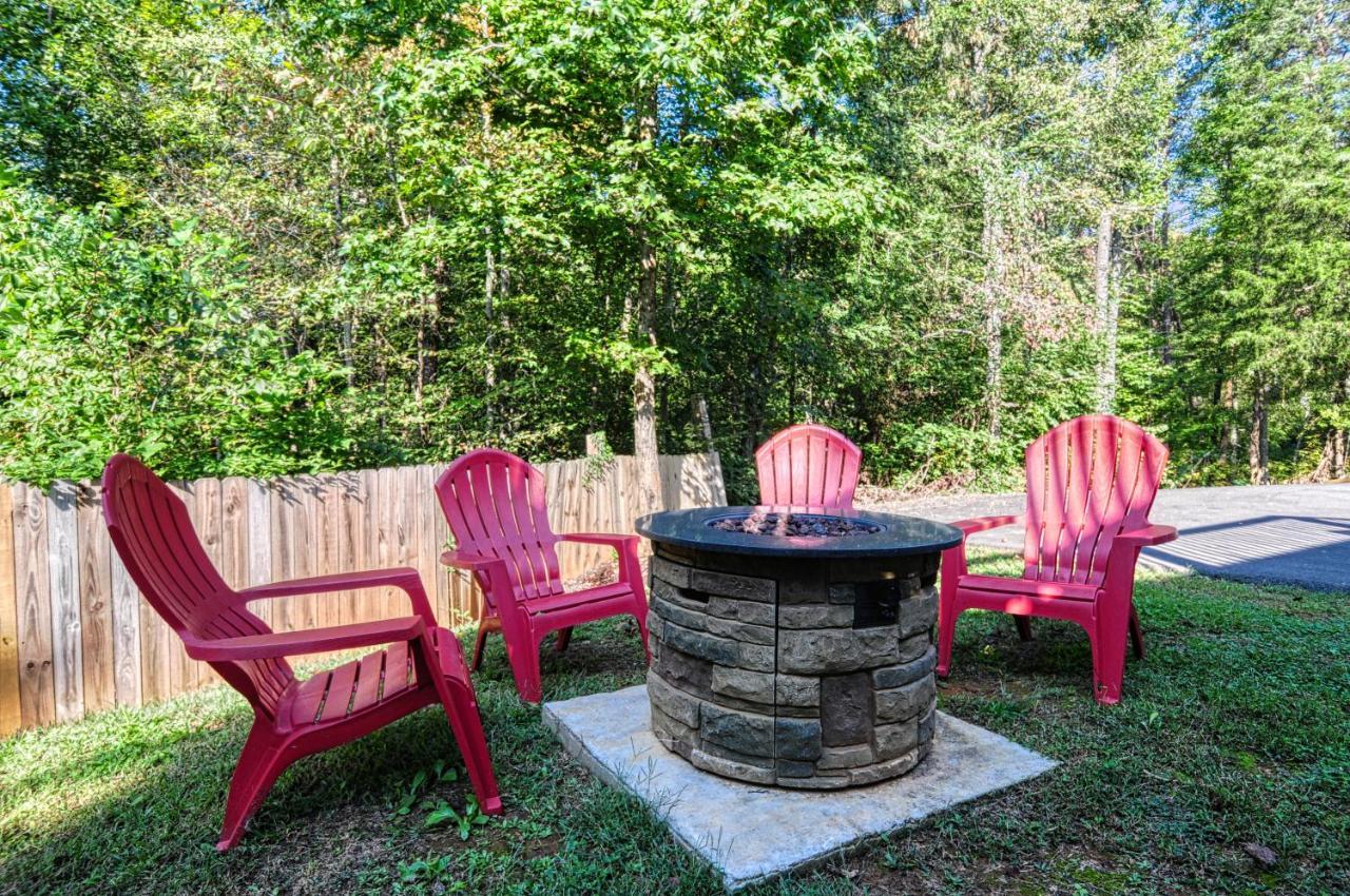 Villa Moonlight Woods Cabin. Beautiful & Relaxing. Sevierville Exterior foto